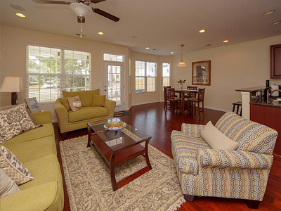 Kitchen & Dining