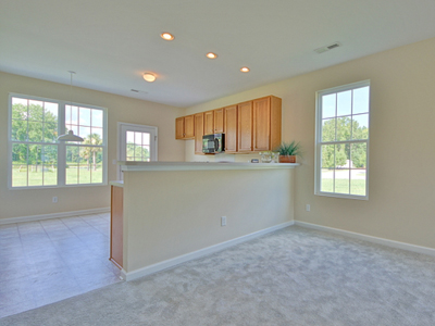 Kitchen & Dining